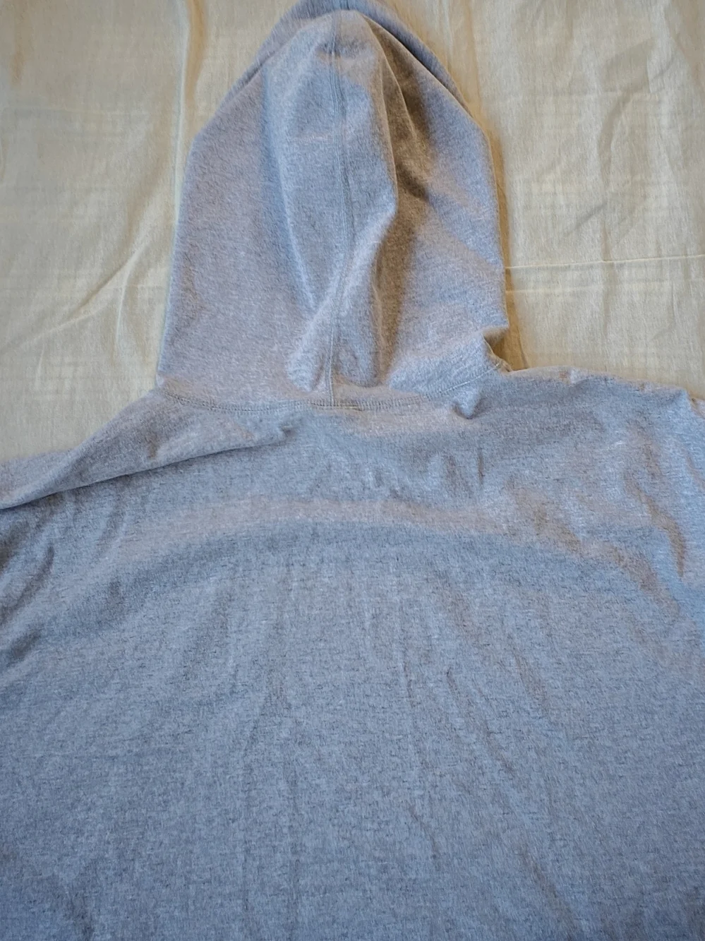 Levi's Vintage Light Gray Hoodie with Red & Navy Logo Details - Picture 6 of 8
